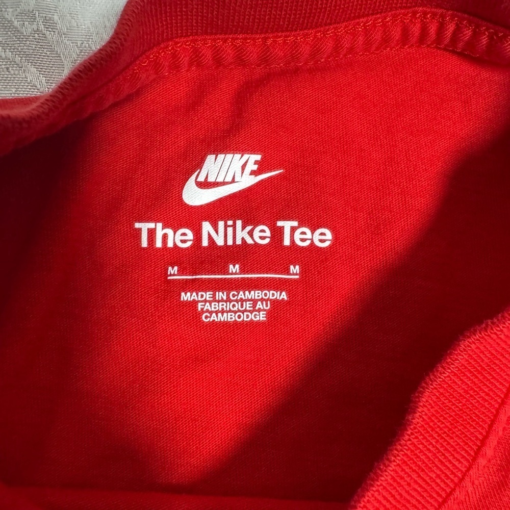 Nike Red Short Sleeve Tee - Picture 2 of 5